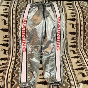 Fashion Nova silver “Warning” sweats xs/s